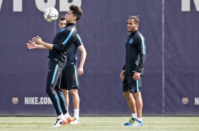BARCELONA -april 12- SPAIN: Marc Bartra and Douglas during the training before the Champions League match against Atletico de Madrid, celebrated in the Ciutat Esportiva Joan Gamper, on april 12, 2016.  xJoanxValls Urbanandsportx xFC-BARCELONA-TRAINING-CHAMPIONS-LEAGUEx