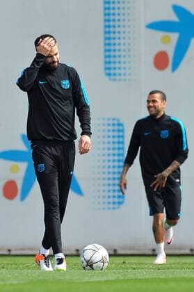 April 12, 2016 - Barcelona, Spain - Gerar Piqu of F.C.Barcelona walking with the ball during F.C.Barcelona training session before Club Atltico de Madris vs F.C. Barcelona UEFA Champions League match, in Barcelona, 12 of April, 2016. Barcelona Training And press conference PK Pressekonferenz  - ZUMAn230