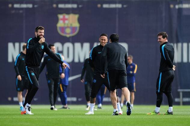April 12, 2016 - Barcelona, Spain - Gerard Piqu of F.C.Barcelona, jogging with Luis Suarez, Neymar Jr. and Lionel Messi during F.C.Barcelona training session before Club Atltico de Madris vs F.C. Barcelona UEFA Champions League match, in Barcelona, 12 of April, 2016. Barcelona Training And press conference PK Pressekonferenz  - ZUMAn230