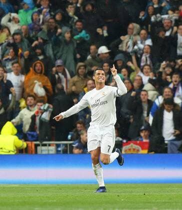 Madrid Real Madrid vs VfL, CL Madrid, Spanien. 12.04.2016, FUßBALL - Real Madrid vs VfL Wolfsburg, Viertelfinale, Champions League, Saison 2015-2016, Estadio Santiago Bernabeu. Bild zeigt: Cristiano Ronaldo (Real Madrid) jubelt nach seinem Tor zum 1:0
