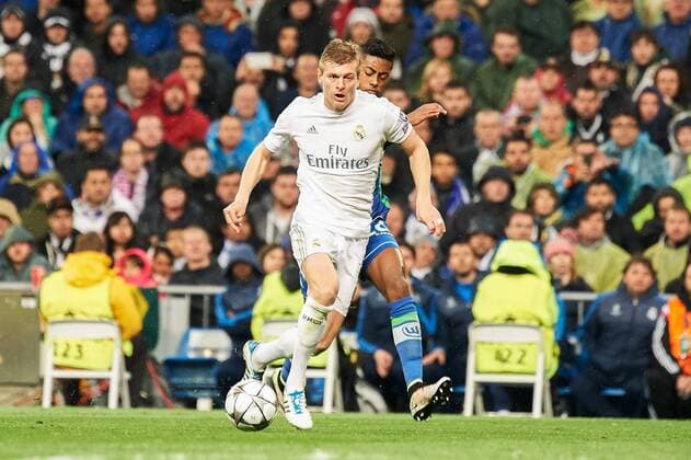 v.li.: Toni Kroos (Real, 8), Bruno Henrique (Wolfsburg, 16), xjgx