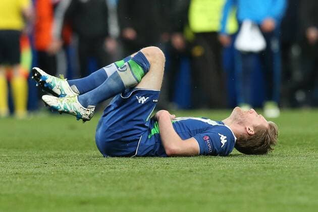 Lissabon Andre Schuerrle ( VfL Wolfsburg ) am Boden nach der Niederlage, Real Madrid vs. VfL Wolfsburg, Fussball, Champions League Viertelfinale, 12.04.2016, Copyright: Langer Eibner-Pressefoto EP_HLR