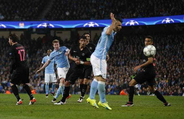 Kevin De Bruyne of Manchester City scores the first goal of the night during the UEFA Champions League match at The Etihad Stadium. Photo credit should read: Simon Bellis Sportimage EDITORIAL USE ONLY. No use with unauthorised audio, video, data, fixture lists, club league logos or live services. Online in-match use limited to 120 images, no video emulation. No use in betting, games or single club league player publications.