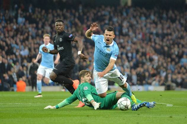 SERGE AURIER (psg) - SERGIO KUN AGUERO (man) - KEVIN TRAPP (psg) - FAUTE FOOTBALL : Manchester City vs Paris St. Germain (PSG) - Champions League - 12 04 2016 AnthonyBIBARD FEPx 
