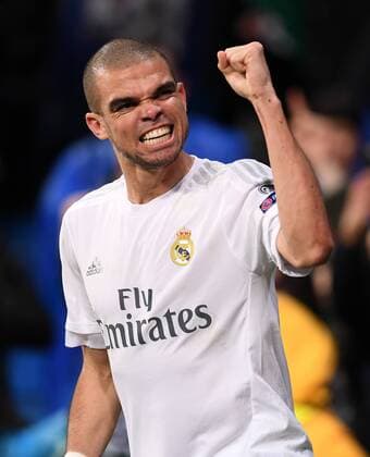 FUSSBALL CHAMPIONS LEAGUE SAISON 2015 2016 VIERTELFINALE RUECKSPIEL Real Madrid - VfL Wolfsburg 12.04.2016 Pepe (Real Madrid) jubelt nach dem 0:3 