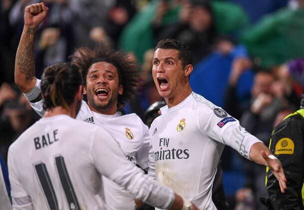 FUSSBALL CHAMPIONS LEAGUE SAISON 2015 2016 VIERTELFINALE RUECKSPIEL Real Madrid - VfL Wolfsburg 12.04.2016 Marcelo, Gareth Bal und Cristiano Ronaldo (v.l., alle Real Madrid) jubeln nach dem 3:0 