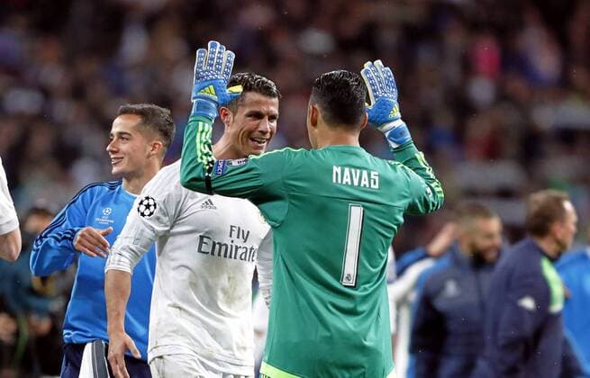 Champions League quarter-final second leg between VfL Wolfsburg and Real Madrid. In this picture, Cristiano Ronaldo celebrates the victory with Keylor Navas. xBeatrizxGuzmanx 