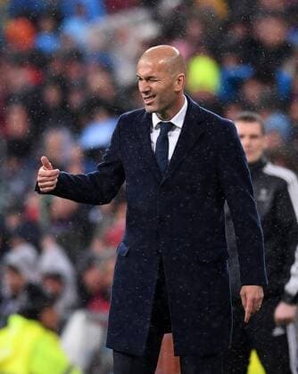FUSSBALL CHAMPIONS LEAGUE SAISON 2015 2016 VIERTELFINALE RUECKSPIEL Real Madrid - VfL Wolfsburg 12.04.2016 Trainer Zinedine Zidane (Real Madrid) engagiert an der Seitenlinie 
