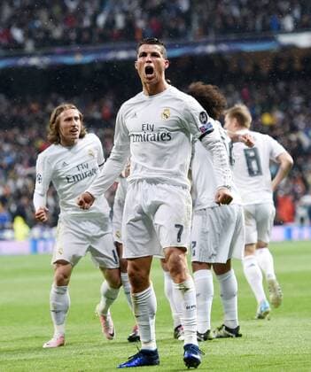 FUSSBALL CHAMPIONS LEAGUE SAISON 2015 2016 VIERTELFINAL RUECKSPIEL Real Madrid - VfL Wolfsburg 12.04.2016 JUBEL Cristiano Ronaldo (Real Madrid) nach seinem Tor zum 2-0mit Ball 
