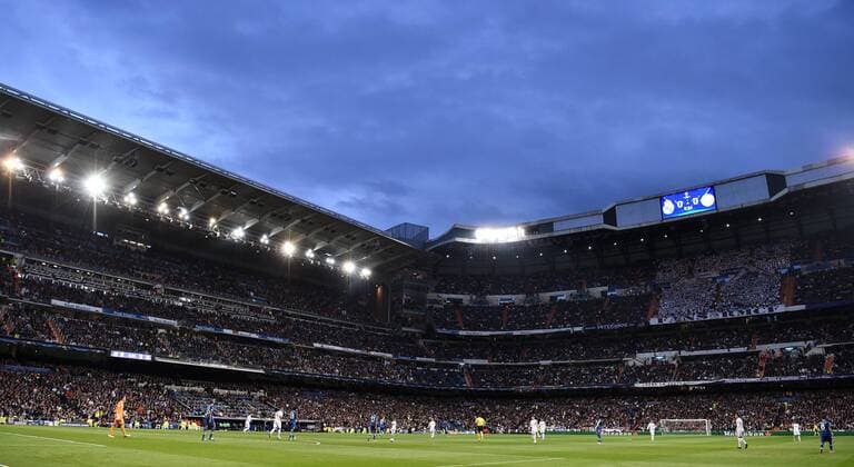 FUSSBALL CHAMPIONS LEAGUE SAISON 2015 2016 VIERTELFINAL RUECKSPIEL Real Madrid - VfL Wolfsburg 12.04.2016 Abendhimmel uebersdem Santiago Bernabeu Stadion in Madrid 