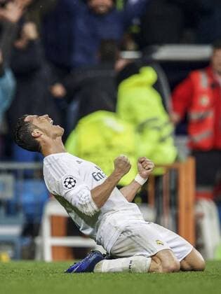 Cristiano Ronaldo of Real Madrid during the UEFA Champions League quarter-final match between Real Madrid and VfL Wolfsburg on April 12, 2016 at the Santiago Bernabeu stadium in Madrid, Spain. Real Madrid v VfL Wolfsburg UEFA Champions League 2015 2016 xVIxxIVx 5308561