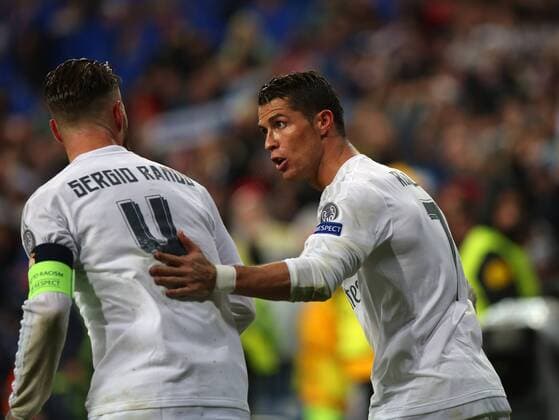 Madrid Real Madrid vs VfL, CL Madrid, Spanien. 12.04.2016, FUßBALL - Real Madrid vs VfL Wolfsburg, Viertelfinale, Champions League, Saison 2015-2016, Estadio Santiago Bernabeu. Bild zeigt: Sergio Ramos (Real Madrid), Cristiano Ronaldo (Real Madrid)