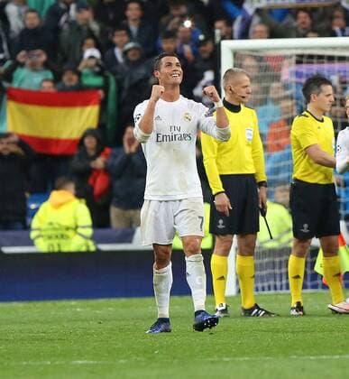 Madrid Real Madrid vs VfL, CL Madrid, Spanien. 12.04.2016, FUßBALL - Real Madrid vs VfL Wolfsburg, Viertelfinale, Champions League, Saison 2015-2016, Estadio Santiago Bernabeu. Bild zeigt: Cristiano Ronaldo (Real Madrid) Schlussjubel