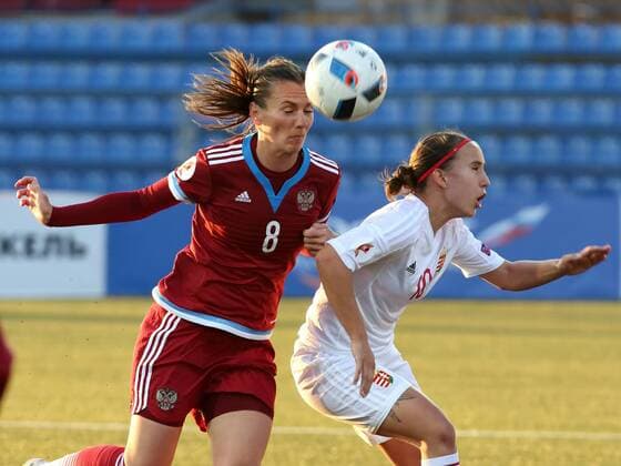 April 12, 2016 - St. Petersburg. UEFA EURO EM Europameisterschaft Fussball 2017 Womens Qualifying, Russia vs Hungary. The player women s national team Nationalteam of Russia on football Daria Makarenko (8, bordeaux), the player Hungary women s national football team Fanny Vago (10). KulebyakinxAlexander 