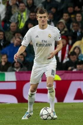 Fußball, Bundesliga, UEFA Champions League, Real Madrid - VfL Wolfsburg; Toni Kroos (Real Madrid, 8) Freisteller, Einzelbild, Aktion, action. xtgx