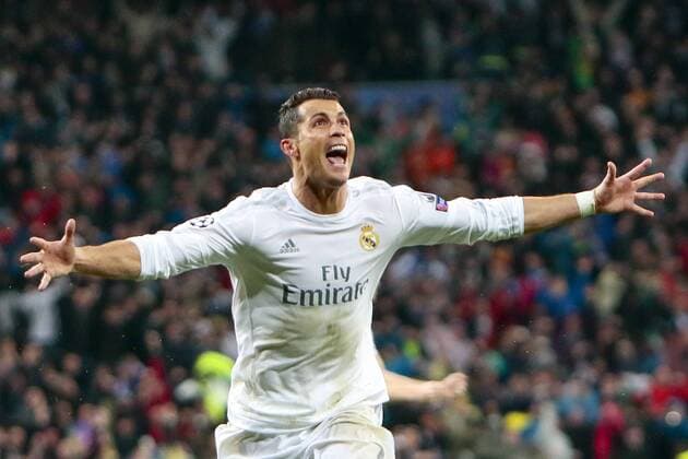 Fußball, Bundesliga, UEFA Champions League, Real Madrid - VfL Wolfsburg; Cristiano Ronaldo (CR7, Real Madrid, 7) und Marcelo (Real Madrid, 12) Jubel, Torjubel, Freude, Emotion, Torerfolg, Aktion, action, goal, goal celebration, celebrates. xtgx