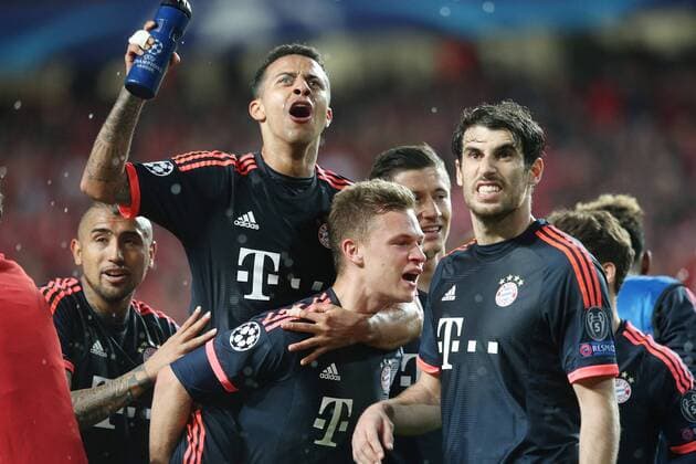 Lissabon Thiago Alcantara (FC Bayern Muenchen) Joshua Kimmich (FC Bayern Muenchen) nach dem 2:2, Benfica Lissabon vs. FC Bayern Muenchen, Fussball, Champions League Viertelfinale, 13.04.2016, Copyright: Langer Eibner-Pressefoto EP_HLR