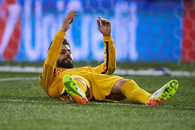 13.04.2016, xslx, Fussball UEFA Champions League, Atletico Madrid - FC Barcelona Barca emspor, v.l. Gerard Pique (FC Barcelona)