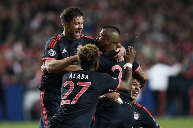 April 13, 2016 - Lisbon, Portugal - Bayern Munich s defender Arturo Vidal (2nd R) celebrates his goal with Bayern Munich s midfielder Thomas Muller (L), Bayern Munich s midfielder David Alaba (2nd L) and Bayern Munich s midfielder Thiago (R) during the Champions League football match between SL Benfica and FC Bayern Munich at Luz Stadium in Lisbon on April 12, 2016. NURPHOTO CARLOS PALMA. SL Benfica v FC Bayern Muenchen - UEFA Champions League Quarter Final: Second Leg  - ZUMAn230
