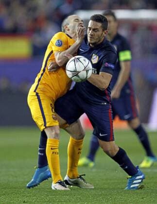 Second leg of Football 1 4 Champions League match between Atletico Madrid and FC Barcelona Barca. In this picture, Iniesta and Koke. xANGELxRIVEROx 