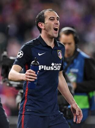 FUSSBALL CHAMPIONS LEAGUE SAISON 2015 2016 VIERTELFINAL RUECKSPIEL Atletico Madrid - FC Barcelona Barca 13.04.2016 Schlussjubel Atletico Madrid; Diego Godin 