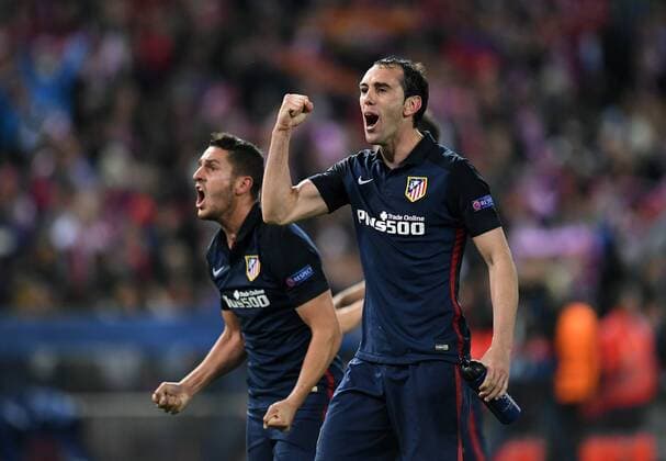 FUSSBALL CHAMPIONS LEAGUE SAISON 2015 2016 VIERTELFINAL RUECKSPIEL Atletico Madrid - FC Barcelona Barca 13.04.2016 Schlussjubel Atletico Madrid; Diego Godin (re) und Koke 