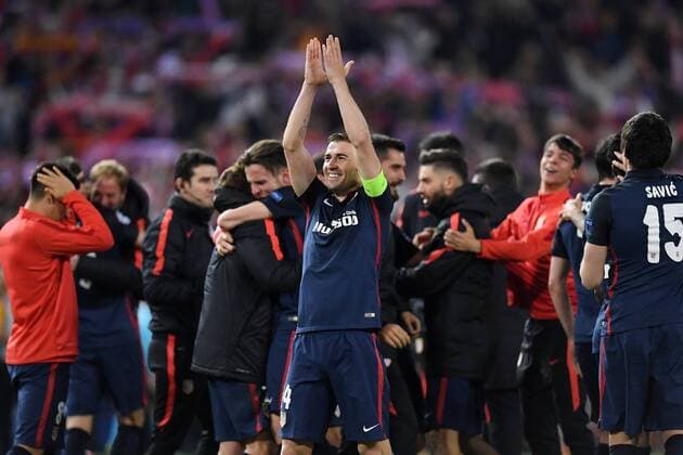 FUSSBALL CHAMPIONS LEAGUE SAISON 2015 2016 VIERTELFINAL RUECKSPIEL Atletico Madrid - FC Barcelona Barca 13.04.2016 Schlussjubel Atletico Madrid; Gabi 
