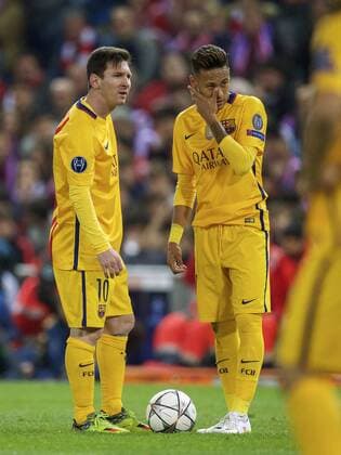 (L-R) Lionel Messi of FC Barcelona Barca Neymar of FC Barcelona during the UEFA Champions League quarter-final match between Atletico Madrid and FC Barcelona on April 13, 2016 at the Vicente Calderon stadium in Madrid, Spain. Atletico Madrid v FC Barcelona UEFA Champions League 2015 2016 xVIxxIVx 5313441
