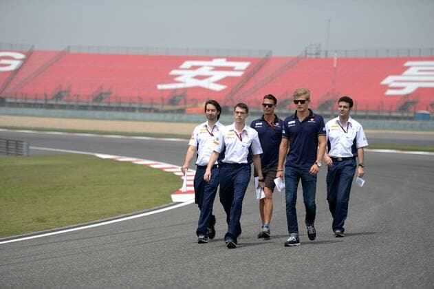 Chinese Grand Prix, Shanghai 14 - 17 April 2016 14.04.2016 - Marcus Ericsson (SUE) Sauber C34 