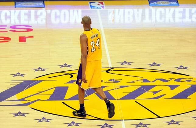 Los Angeles Lakers Kobe Bryant walks off the court in the second half in his final game against the Utah Jazz at Staples Center in Los Angeles on April 13, 2016. Bryant scored 60 points. The Lakers won 101 to 96.  LAP2016041363944 LORIxSHEPLER