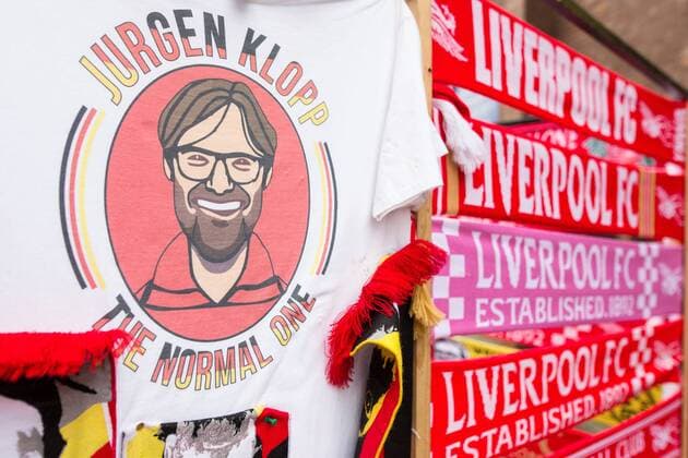 Liverpool Fan T-Shirt von Juergen Klopp the normal one am 14.04.2016, Copyright: Schülerx xEibner-Pressefoto EP_jse