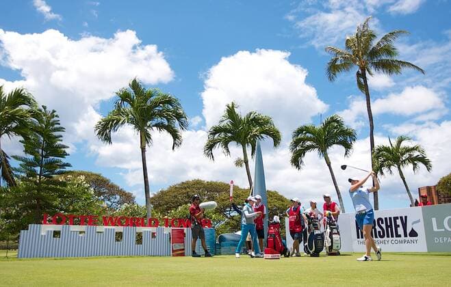 April 15, 2016 - Katie Burnett hits her tee shot on the 1st hole during the third round of the Lotte Championship presented by Hershey at Ko Olina Golf Club in Kapolei, HI LPGA Golf Damen Golf 2016: Lotte Championship APR 15 - ZUMAc04_