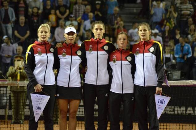 Bilder des Tages SPORT Tennis - Fed Cup - WORLD GROUP PLAY-OFF - Romania vs. Germany APR 2016 April 16, 2016: Captain Barbara RITTNER, Angelique KERBER, Annika BECK, Julia GOERGES, Andrea PETKOVIC during the Fed Cup - WORLD GROUP PLAY-OFF - Romania vs. Germany at Polyvalent Hall in Cluj-Napoca, Romania ROU.