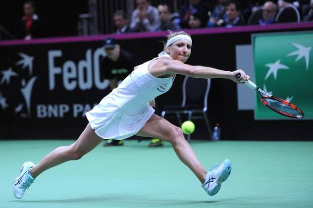 17.04.2016. Messe Luzern, Lucerne, Switzerland. Fed Cup Semi Final. Switzerland Versus Czech Republic. Timea Bacsinszky in action in the match between Timea Bacsinszky of Switzerland and Karolina Pliskova of the Czech Republic xDavidxEmmx  ActionPlus11729074