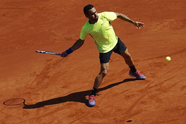Dominican Victor Estrella Burgos hits the ball against Kazakh Mikhail Kukushkin during their 64th Barcelona Open Banc Sabadell Conde de Godo tournament s first round match in Barcelona, northeastern Spain, 18 April 2016. The tournament runs in Barcelona from April 18th to 24th 2016. Mikhail Kukushkin vs. Victor Estrella Bugos !ACHTUNG: NUR REDAKTIONELLE NUTZUNG!  GRA166 20160418-635965856066503295