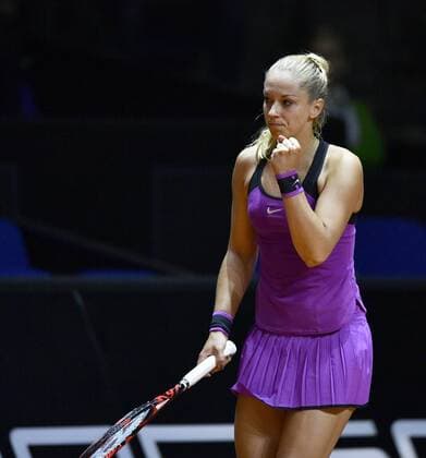 Sabine LISICKI (GER) Aktion jubelt Jubel Freude nach gelungenem Ball Faust geballt ballt Tennis Damen 18.04.2016 Porsche Tennis Grand Prix GP Stuttgart 2016 Porsche-Arena 16.04.-24.04.2016 Porsche Tennis Grand Prix Stuttgart 2016