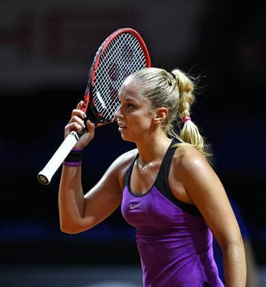Sabine LISICKI (GER) Aktion enttäuscht Tennis Damen 18.04.2016 Porsche Tennis Grand Prix GP Stuttgart 2016 Porsche-Arena 16.04.-24.04.2016 Porsche Tennis Grand Prix Stuttgart 2016