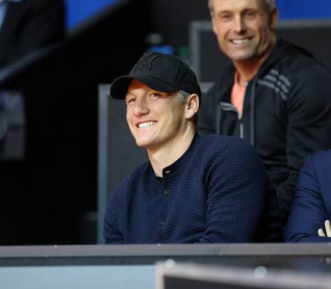 Porsche Tennis Grand Prix 2016 Deutschland, Stuttgart, 19.04.2016, Tennis, Porsche Tennis Grand Prix 2016, Stuttgart: Bastian Schweinsteiger Manchester United ManU Freund von Ana Ivanovic (SRB).
