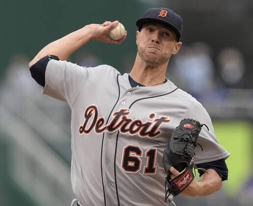 April 19, 2016 - Kansas City, MO, USA - Detroit Tigers pitcher Shane Greene works against the Kansas City Royals on Tuesday, April 19, 2016, at Kauffman Stadium in Kansas City, Mo. Detroit at Kansas City - ZUMAm67_