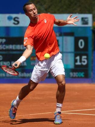 Tennis, Barcelona Open, Philipp Kohlschreiber - Pablo Carreno German tennis player Philipp Kohlscreiber returns the ball to Spanish Pablo Carreno during their Barcelona Open Banc Sabadell Conde de Godo Trophy second round match held in Barcelona, Spain, on 20 April 2016. Kohlscreiber won 6-2 y 6-1. EFE Toni Albir Barcelona Open Banc Sabadell Conde de Godo Trophy !ACHTUNG: NUR REDAKTIONELLE NUTZUNG!  20160420-635967620839044270