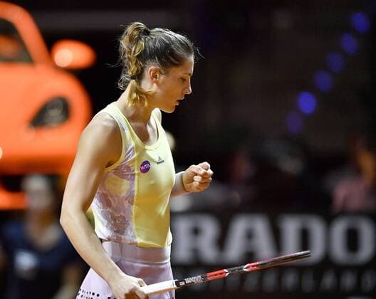 Andrea PETKOVIC (GER) Jubel jubelt nach gewonnenem Match Schlussjubel Tennis Damen 20.04.2016 Porsche Tennis Grand Prix GP Stuttgart 2016 Porsche-Arena 16.04.-24.04.2016 Porsche Tennis Grand Prix Stuttgart 2016