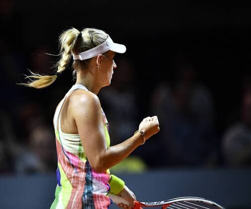 Angelique KERBER (GER) Jubel jubelt über gewonnen Punkt Tennis Damen 20.04.2016 Porsche Tennis Grand Prix GP Stuttgart 2016 Porsche-Arena 16.04.-24.04.2016 Porsche Tennis Grand Prix Stuttgart 2016