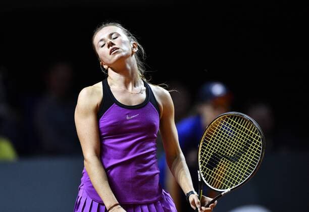 Annika Beck (GER) enttäuscht Tennis Damen 20.04.2016 Porsche Tennis Grand Prix GP Stuttgart 2016 Porsche-Arena 16.04.-24.04.2016 Porsche Tennis Grand Prix Stuttgart 2016