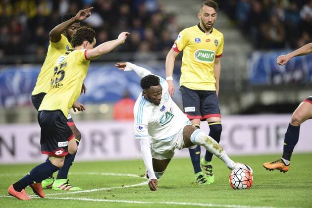 NKOUDOU Georges Kevin (OM) vs Julien FAUSSURIER (FCSM) FOOTBALL : FC Sochaux vs OM - 1 2 finale coupe de France - 20 04 2016 JBAutissierx 