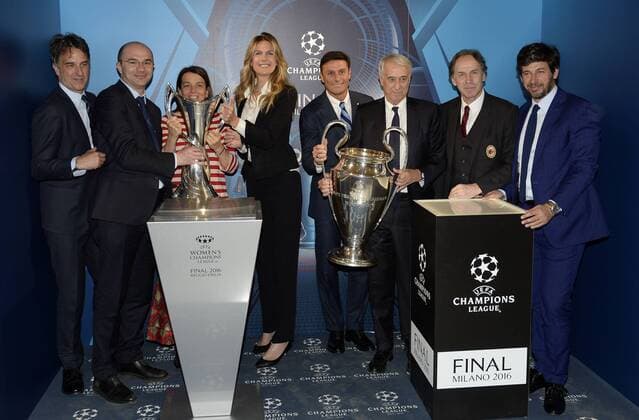 Mailand 22 04 2016 - Champions League Trophy im Mailänder Palazzo Marino DanielexBuffa - Champions League Trophäe, Pokal 