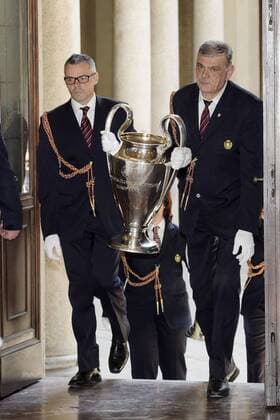 Mailand 22 04 2016 - Champions League Trophy im Mailänder Palazzo Marino DanielexBuffa - Champions League Trophäe, Pokal 