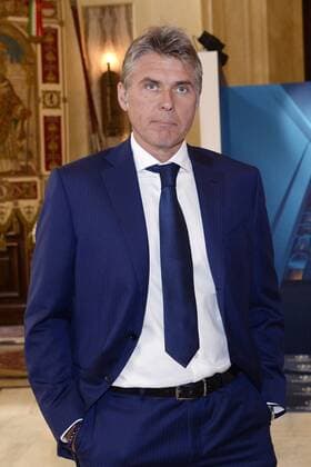 Fußball, Champions League Pokal wird in Mailand präsentiert Mailand 22 04 2016 - Champions League Trophy im Mailänder Palazzo Marino DanielexBuffa - Roberto Rosetti 