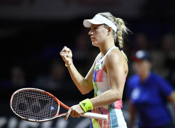 Angelique KERBER (GER) Jubel jubelt über gewonnenen Punkt Tennis Damen 22.04.2016 Porsche Tennis Grand Prix GP Stuttgart 2016 Porsche-Arena 16.04.-24.04.2016 Porsche Tennis Grand Prix Stuttgart 2016