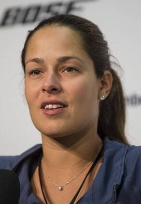 Ana IVANOVIC, SRB bei der Pressekonferenz Halbfigur, Freisteller , Aktion, Einzelbild, Portrait, Porträt, Tennis Grand Prix Porsche Damen WTA Tennis Damen in Stuttgart , 21.04.2016