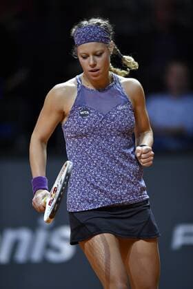 Laura Siegemund (GER) Jubel jubelt über gewonnenen Punkt Tennis Damen 22.04.2016 Porsche Tennis Grand Prix GP Stuttgart 2016 Porsche-Arena 16.04.-24.04.2016 Porsche Tennis Grand Prix Stuttgart 2016